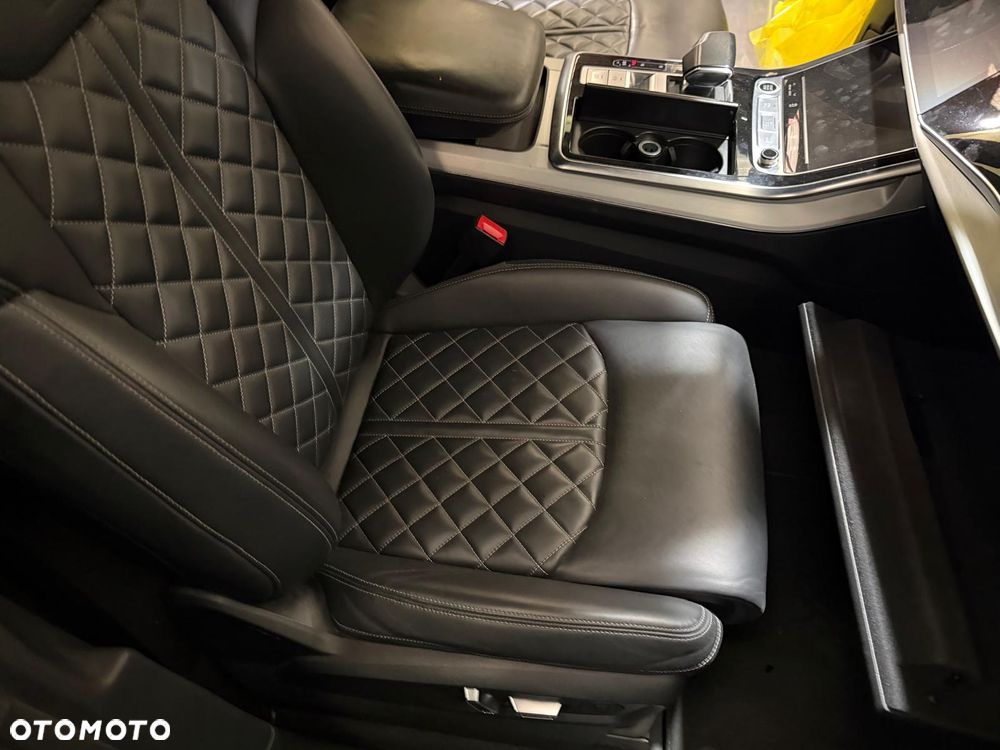 Audi Q8 60 TFSIe quattro tiptronic - 8