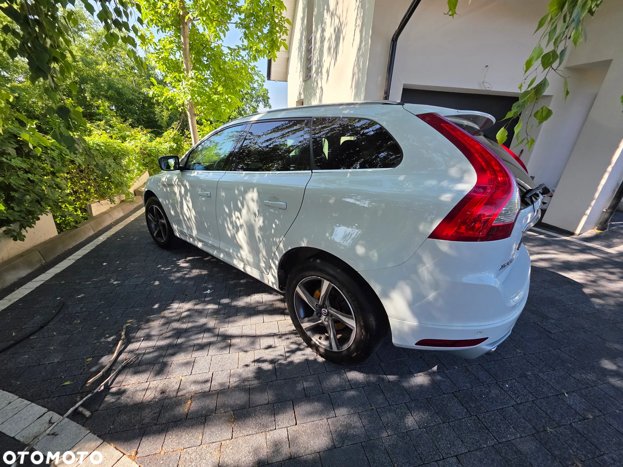 Volvo XC 60 D4 R-Design - 18