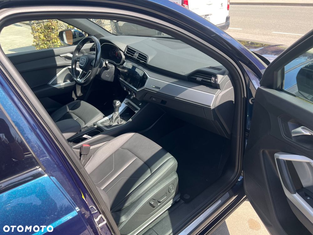 Audi Q3 35 TDI Advanced S tronic - 36