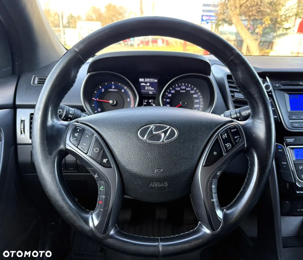 Hyundai i30 1.6 CRDi Comfort - 12