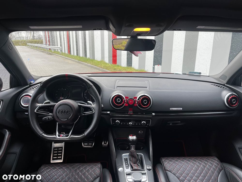 Audi S3 S tronic - 22