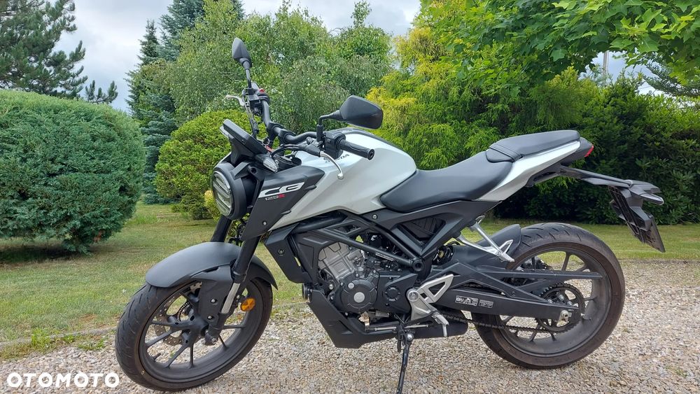 Honda CB - 1