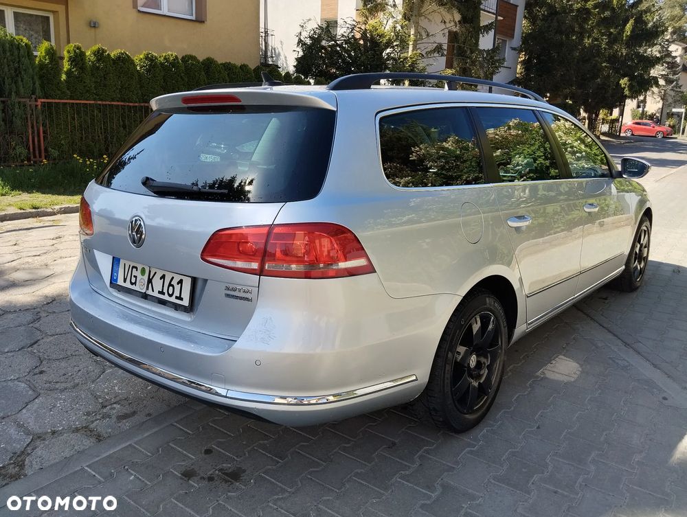 Volkswagen Passat - 10