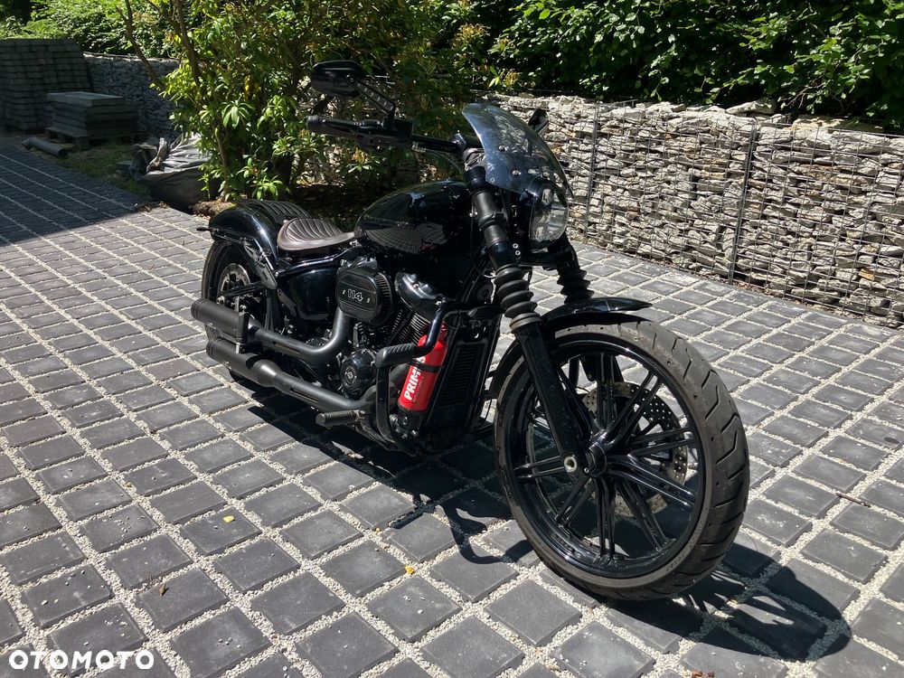 Harley-Davidson Softail Breakout - 3