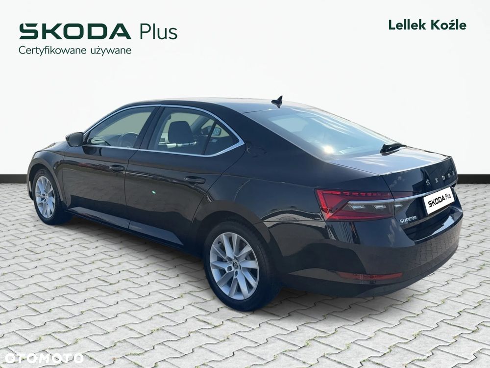 Skoda Superb 2.0 TSI Ambition DSG - 7