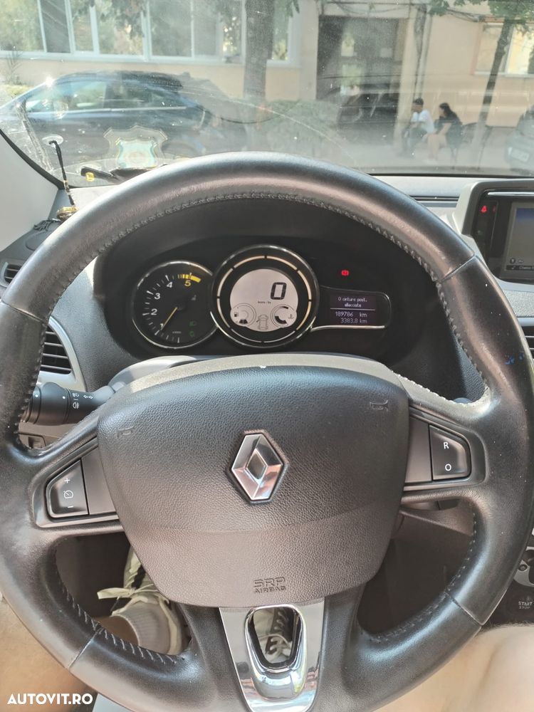 Renault Megane - 9