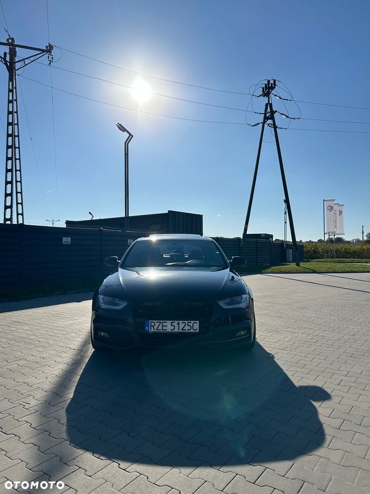 Audi A4 Limousine 2012 photo 5