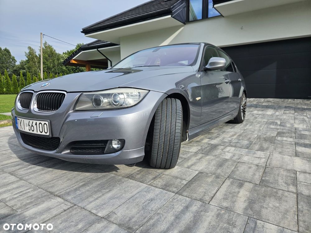 BMW Seria 3 320d Efficient Dynamics Sport Line EU6 - 2