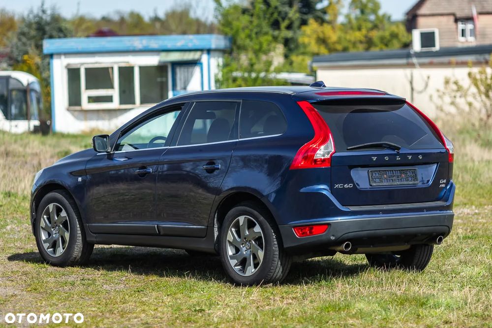Volvo XC 60 2.4D AWD - 12