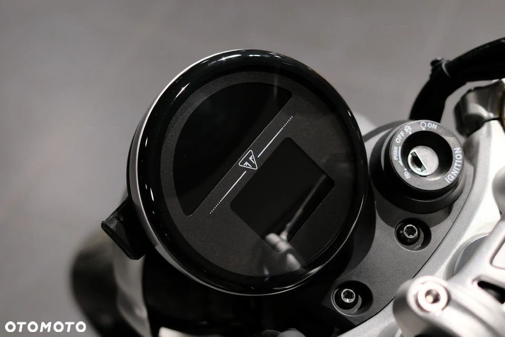 Triumph Speed Twin - 9