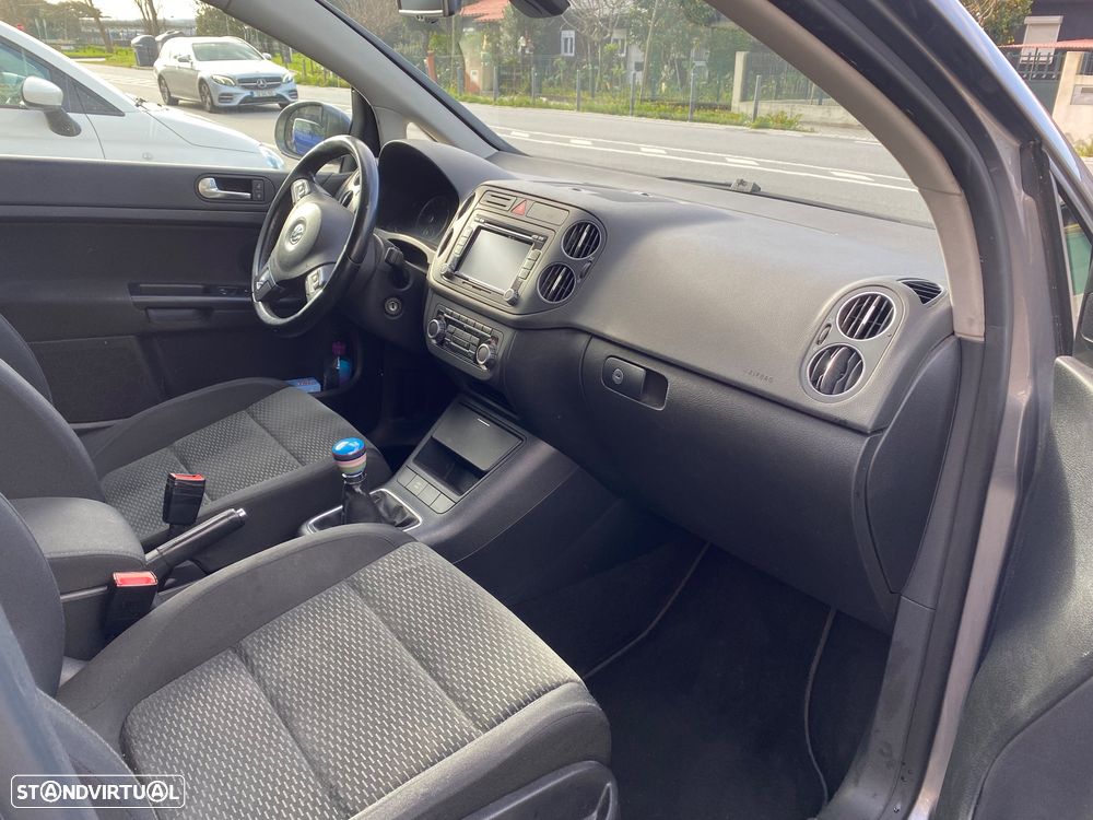 VW Golf Plus 1.6 TDi Confortline - 13