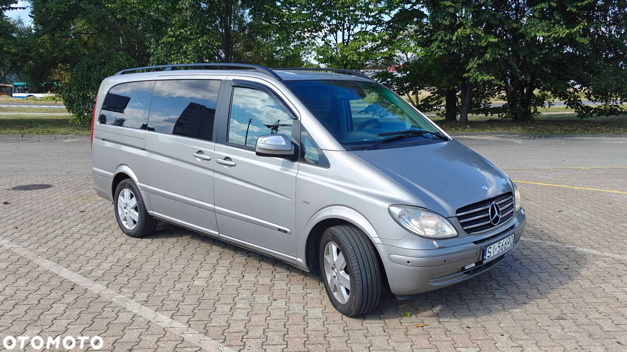 Mercedes-Benz Viano - 1