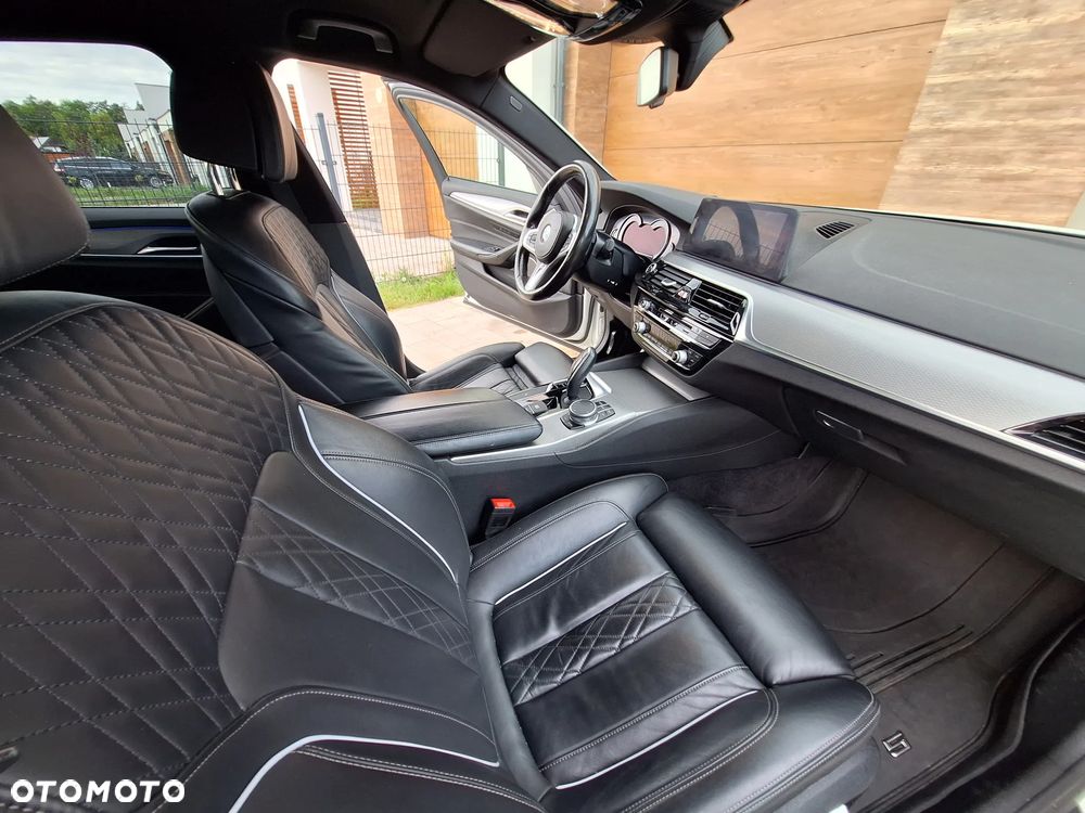 BMW Seria 5 530i xDrive M Sport sport - 26