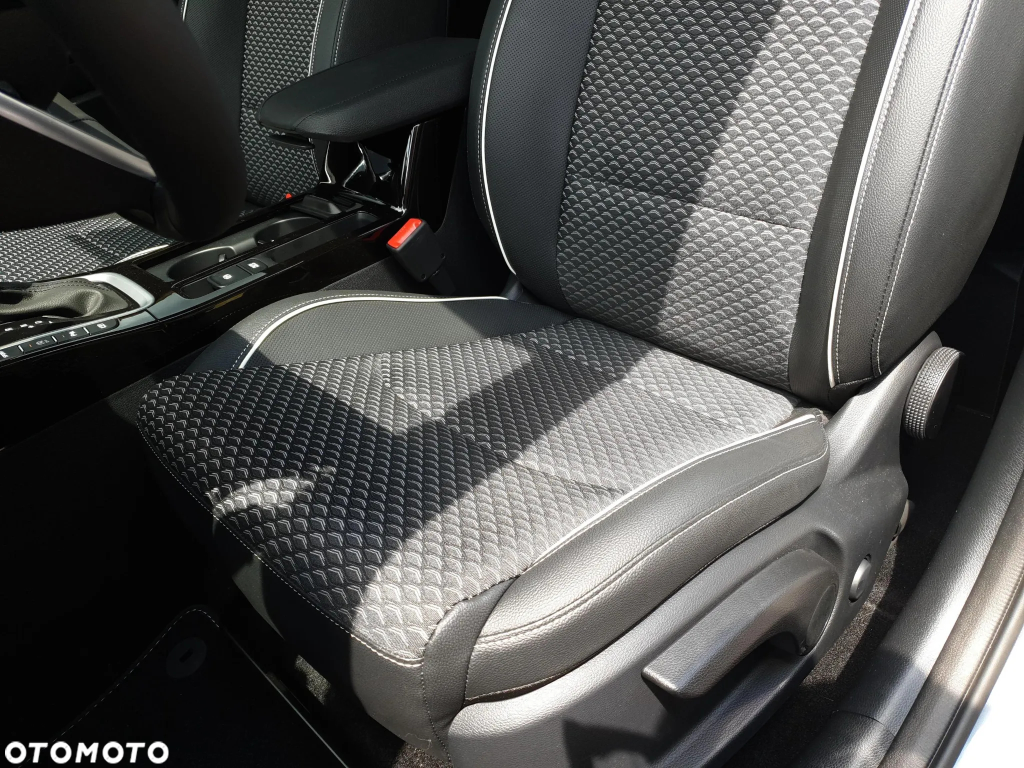 Kia Ceed 1.5 T-GDI Tribute DCT - 19