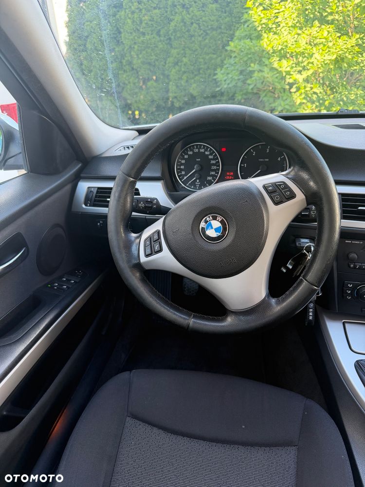 BMW Seria 3 330xd - 9