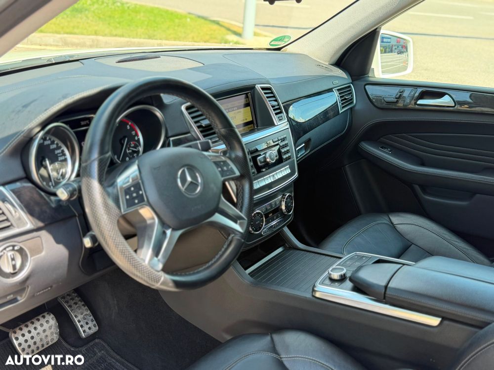 Mercedes-Benz ML 350 BlueTEC 4MATIC Aut - 9