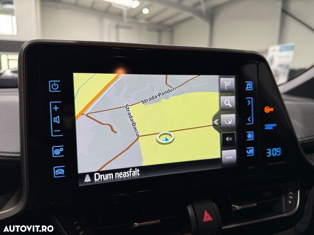 Toyota C-HR 1.8 HSD 4x2 CVT C-lassy LED - 13