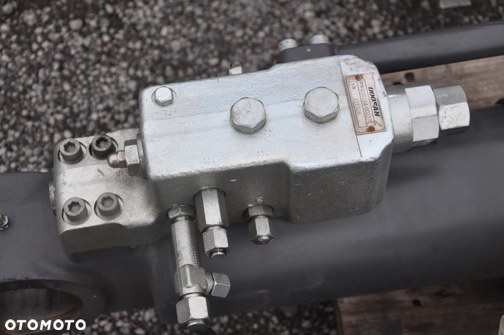 Zamek hydrauliczny siłownika Doosan DX 225 LC NOWY - 2