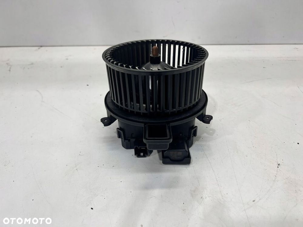 WENTYLATOR DNUCHAWY NAGRZEWNICY AUDI A4 B9 A5 8W Q7 4M 4M1820021B - 2