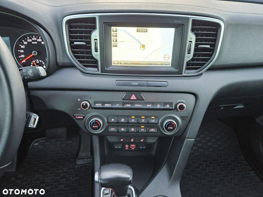 Kia Sportage 2,0 CRDI AWD Platinum - 29