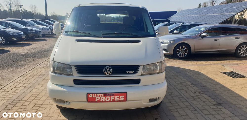 Volkswagen Transporter - 1