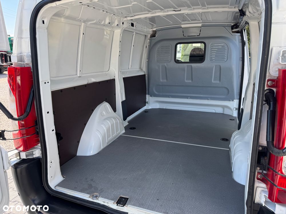 Toyota PROACE / BOCZNE DRZWI / TYLNE DRZWI OTWIERANE NA BOKI / Z NIEMIEC - 15
