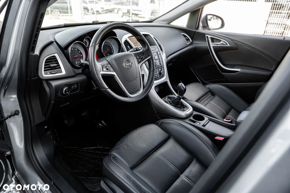 Opel Astra 1.6 Turbo Sport - 14