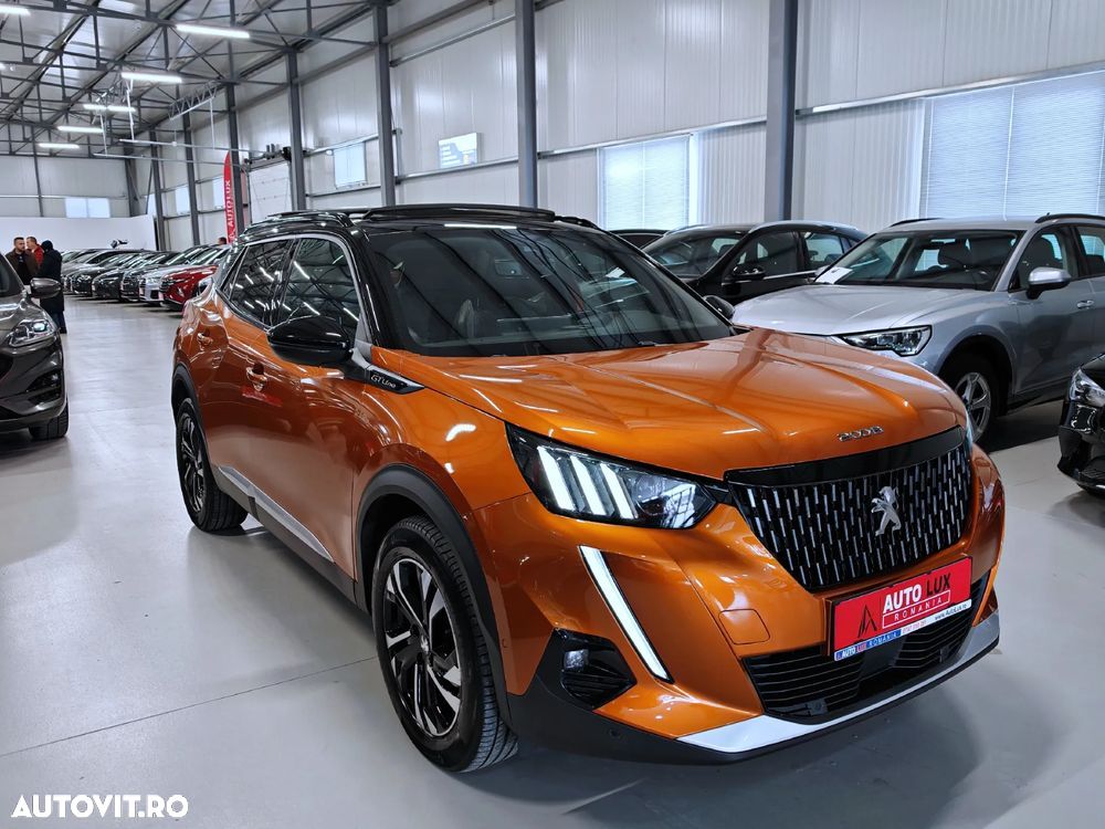 Peugeot 2008 PureTech 130 EAT8 GT - 2