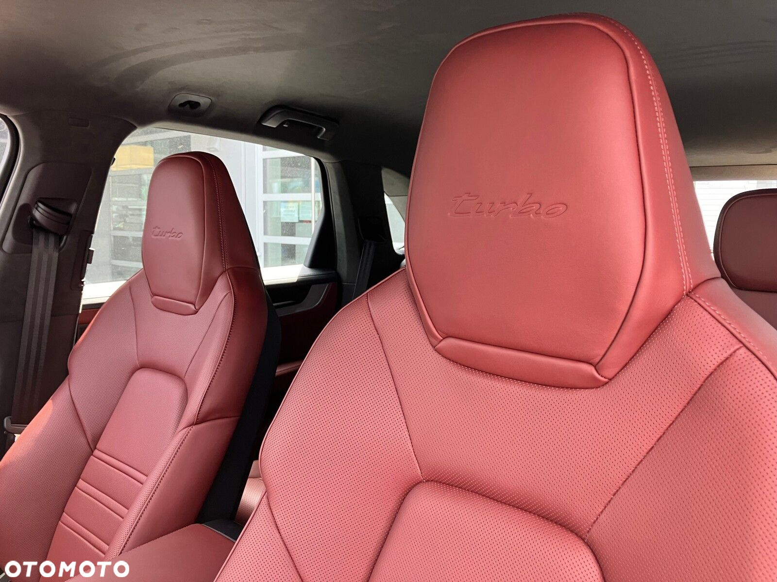 Porsche Cayenne - 21