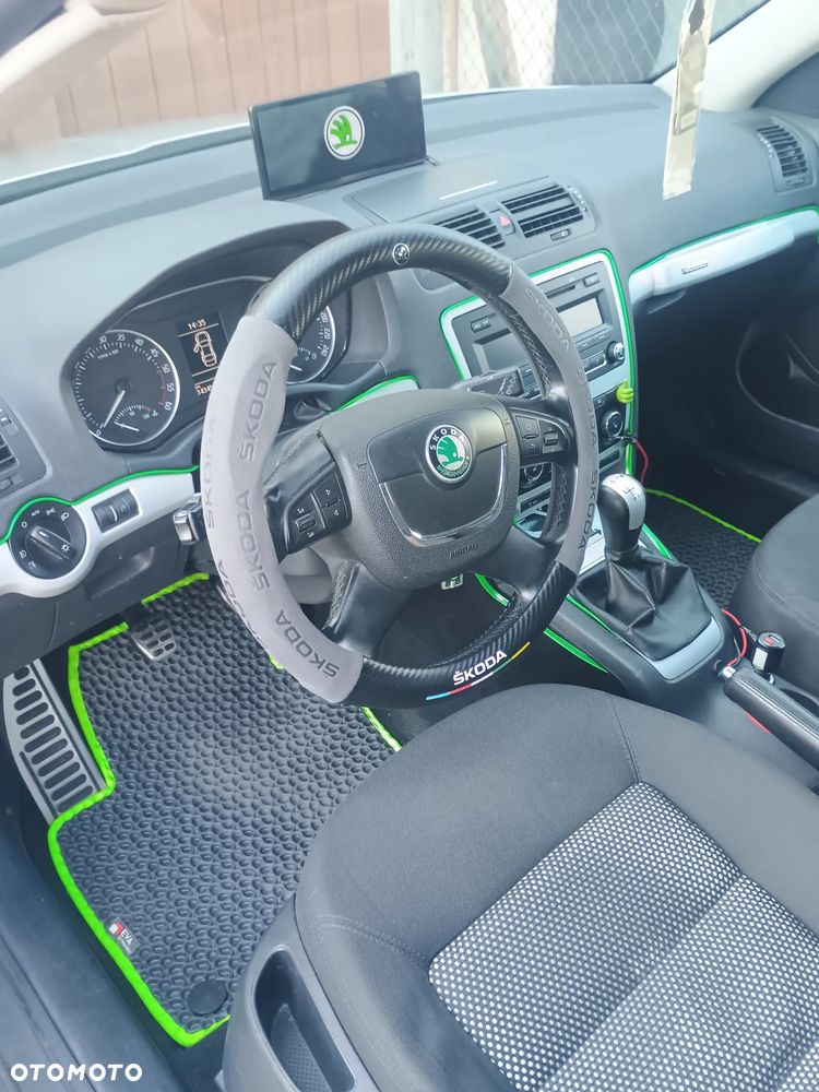 Skoda Octavia 2.0 TDI DPF 4x4 L&K - 12