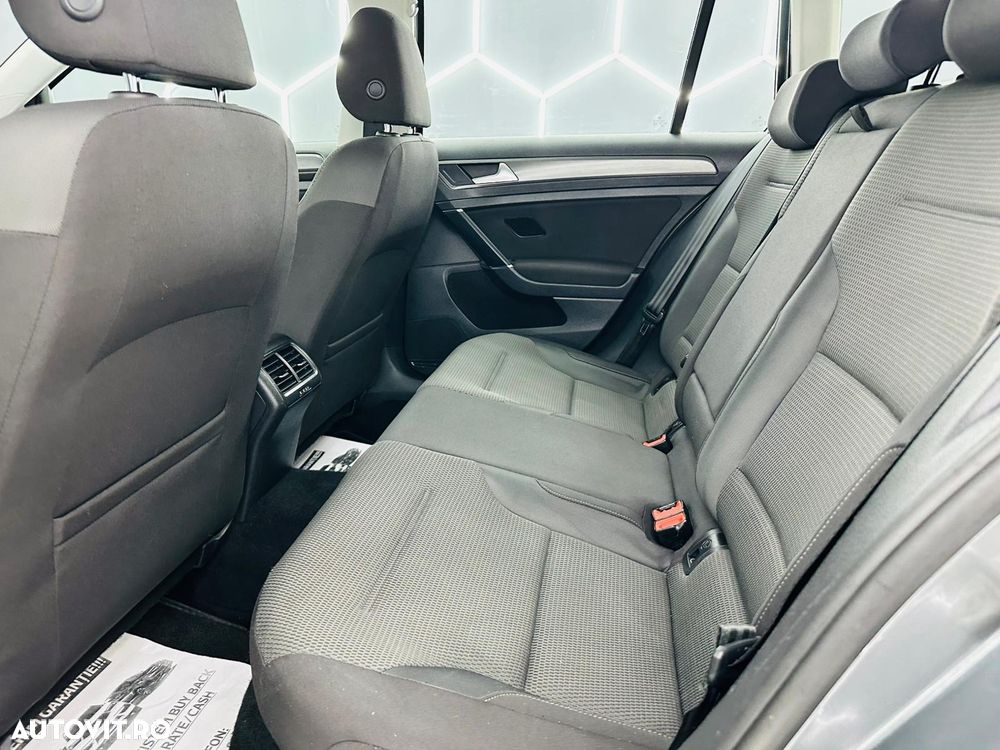 Volkswagen Golf 1.6 TDI SCR DSG Comfortline - 14