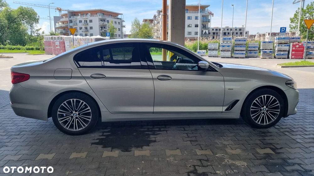 BMW Seria 5 520d Efficient Dynamics Edition Sport Line - 6