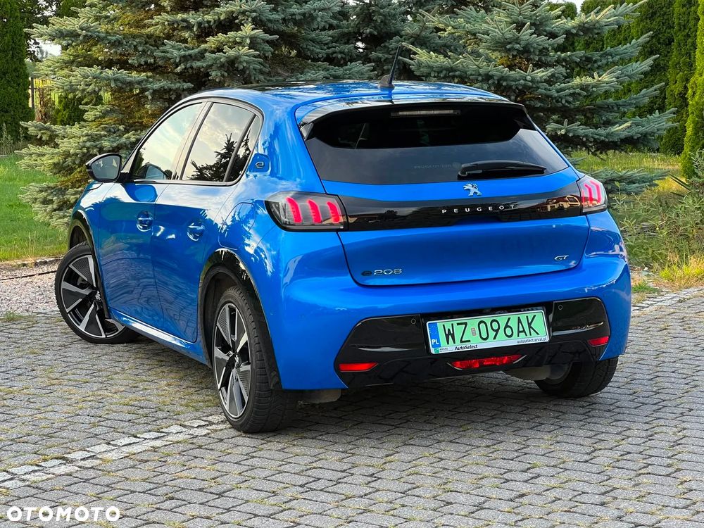 Peugeot 208 GT - 11