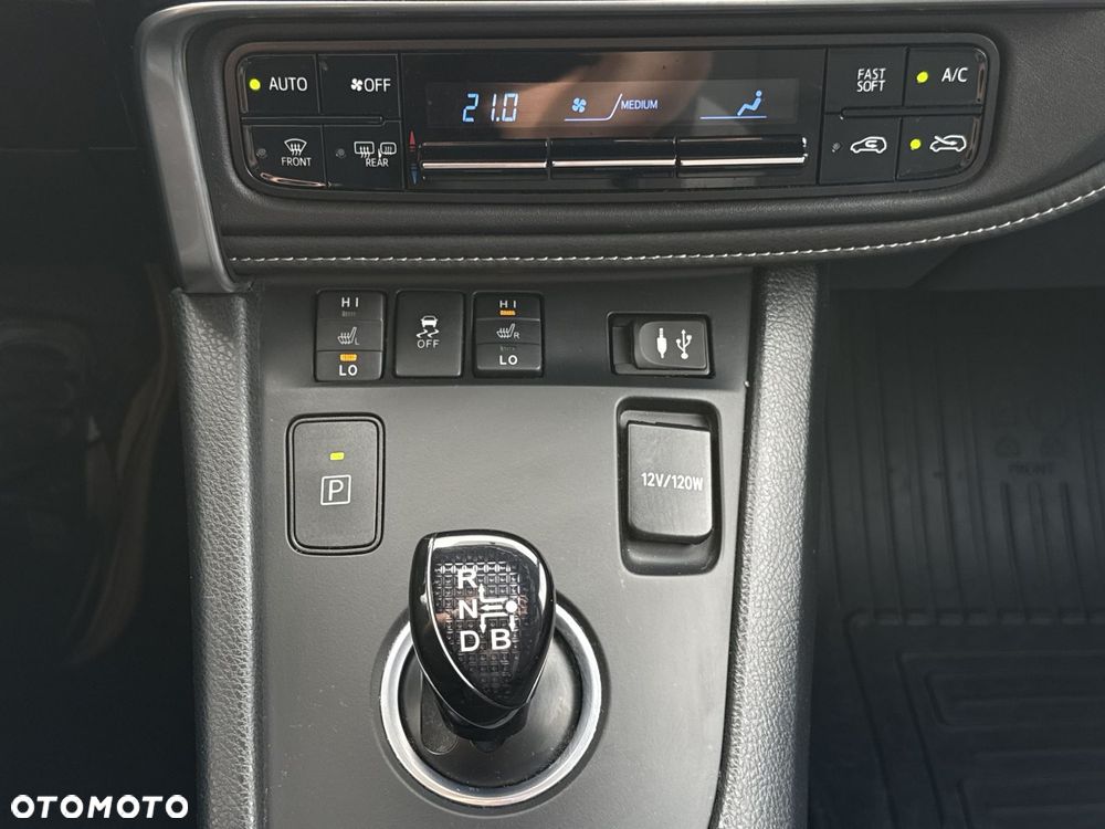 Toyota Auris - 17