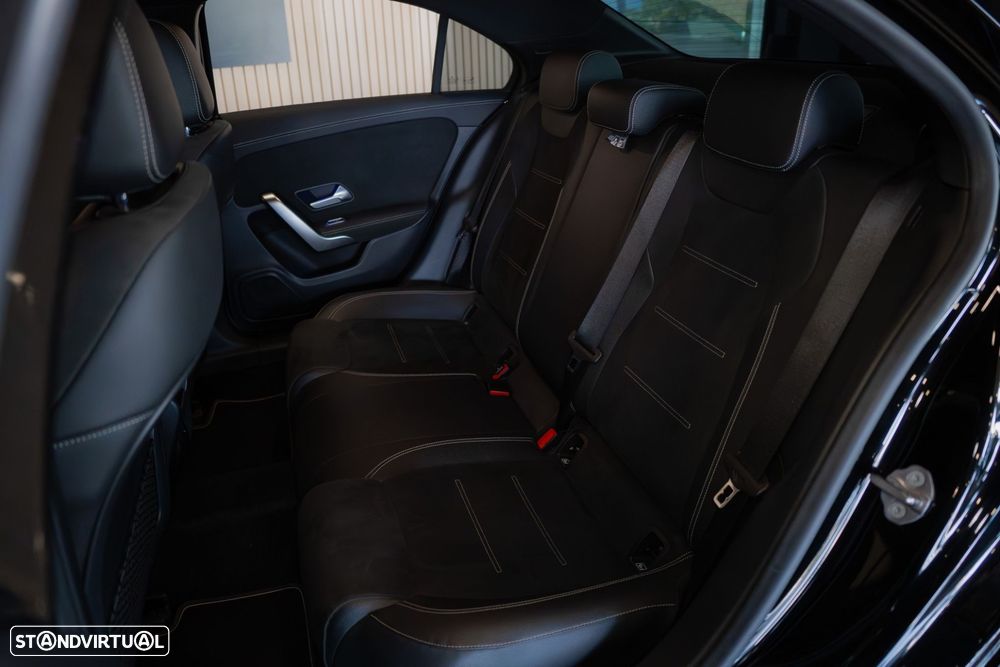 Mercedes-Benz A 250 e 8G-DCT Edition AMG Line - 26