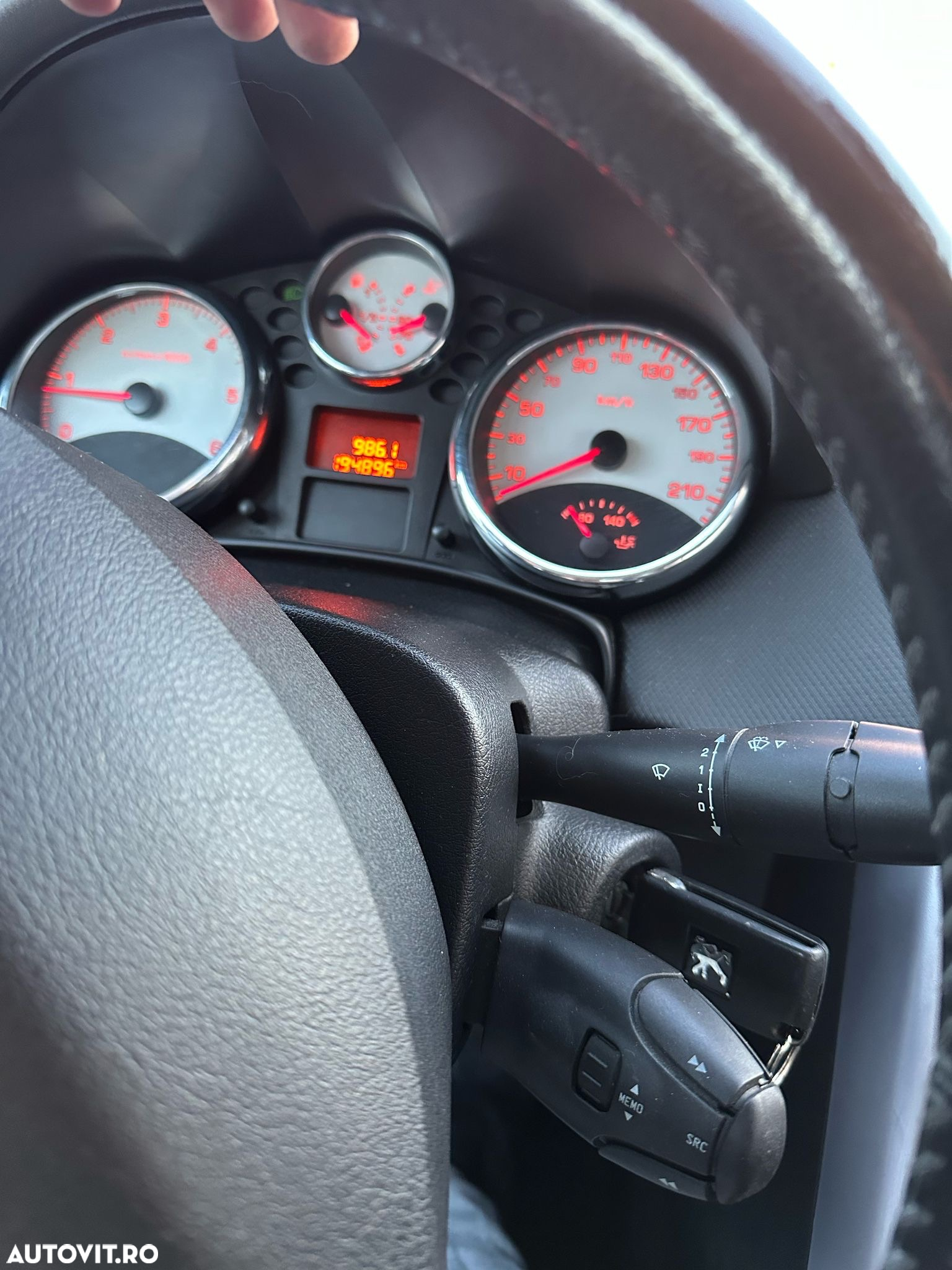 Peugeot 207 1.6HDI Feline - 14