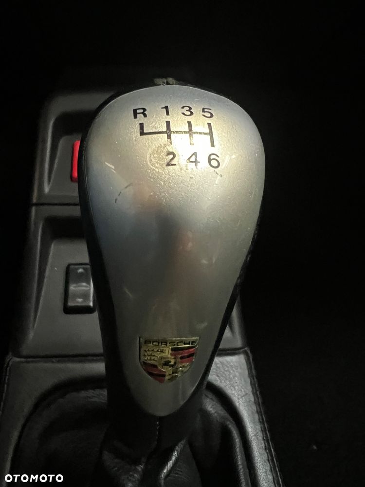 Porsche 911 Carrera - 37
