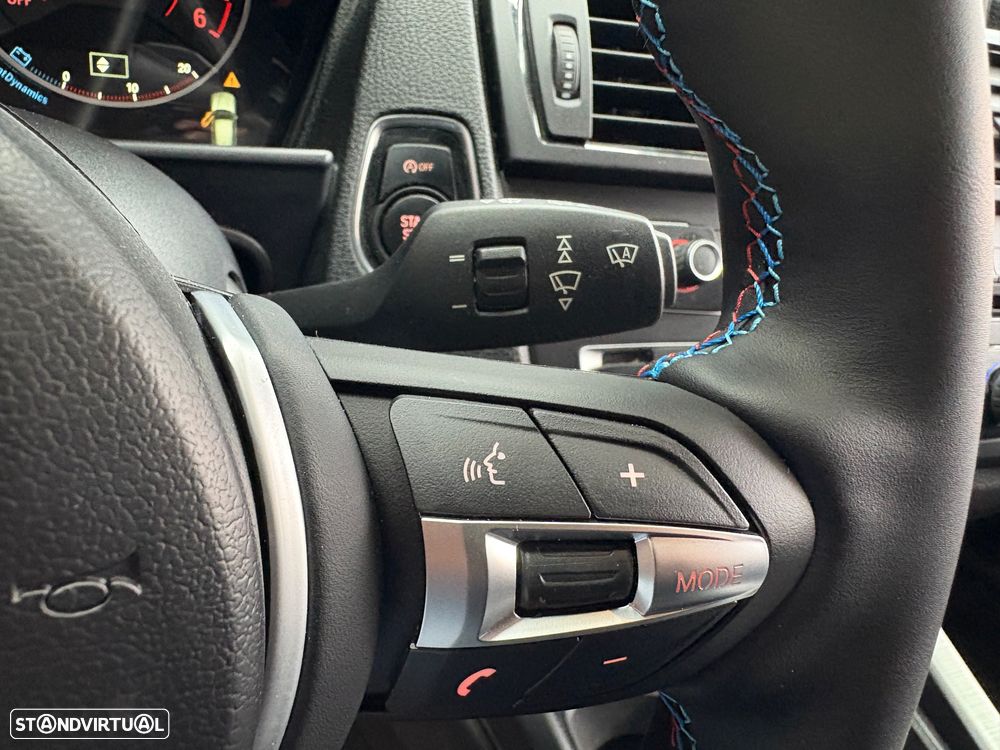 BMW 118 d Pack M - 43