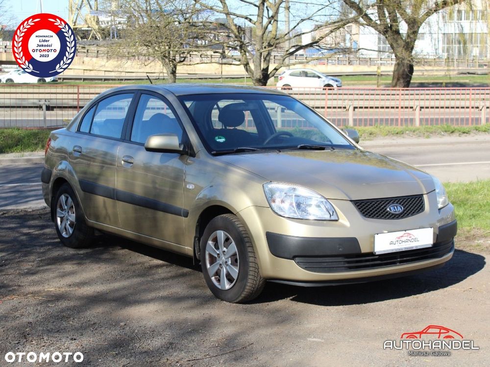 Kia Rio - 1