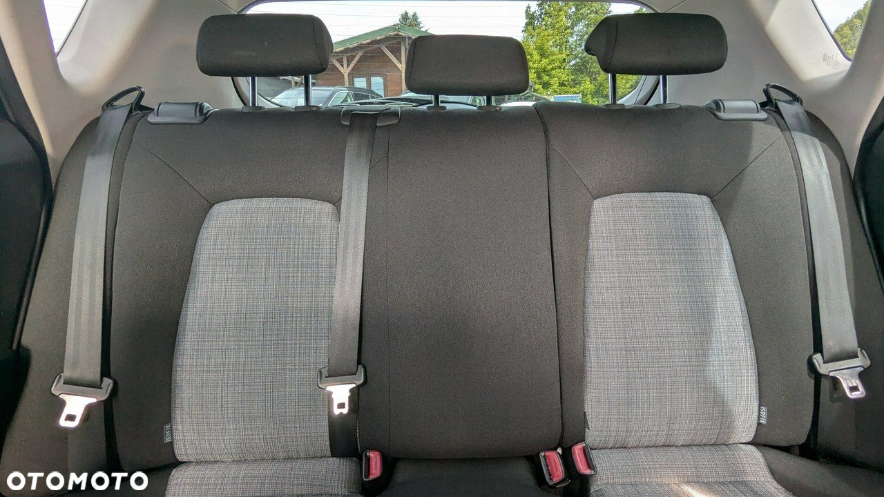 Kia Ceed - 15