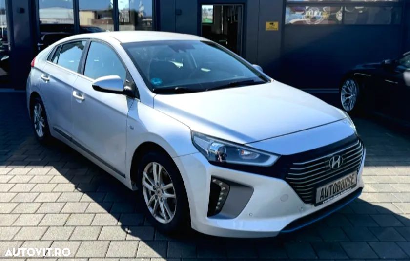 Hyundai IONIQ 1.6 GDI Premium - 2