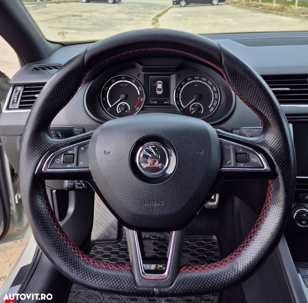 Skoda Octavia 2.0 TSI RS - 13