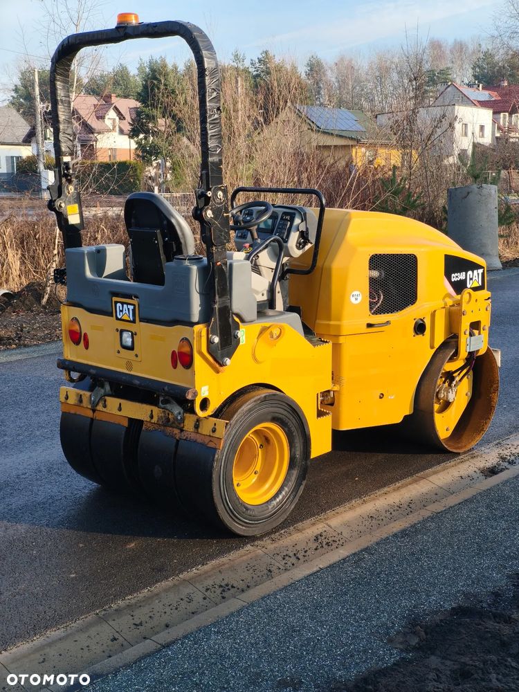 Caterpillar CC34B - 3