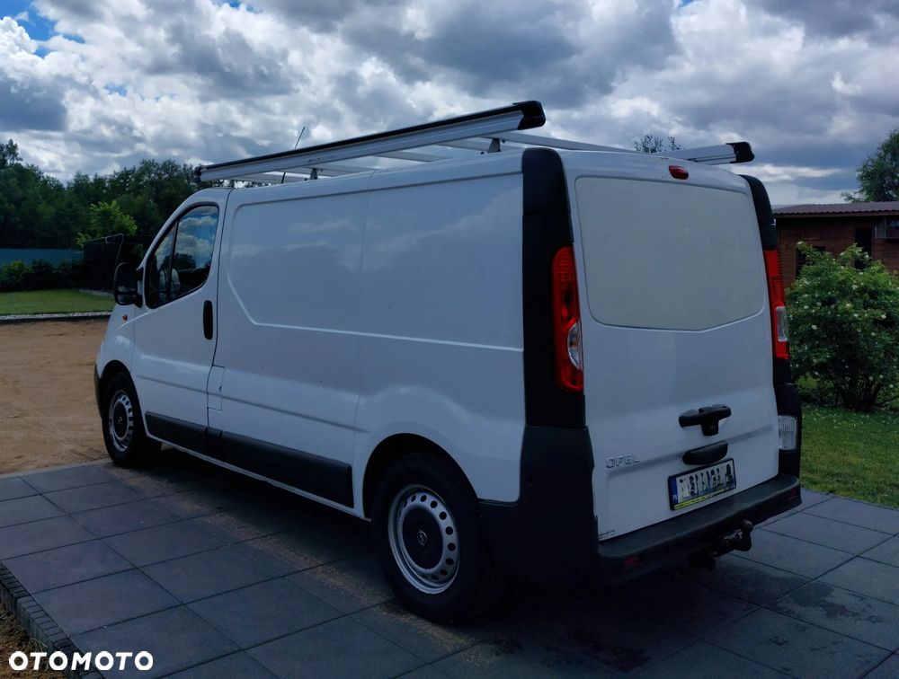 Opel Vivaro - 6