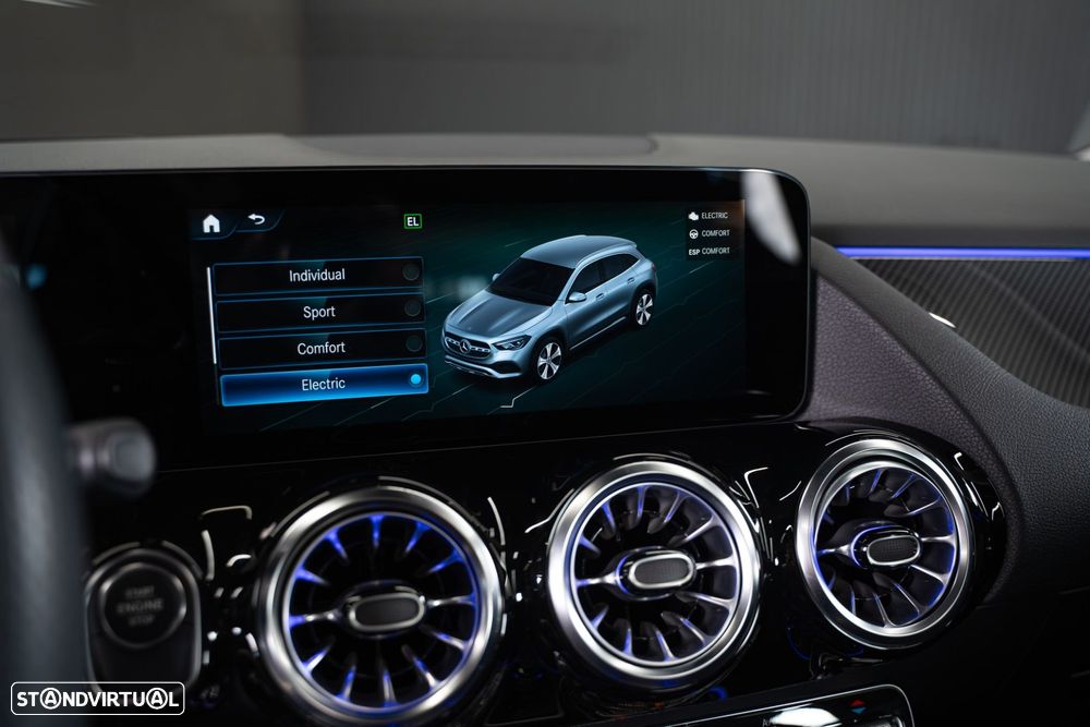 Mercedes-Benz GLA 250 e 8G-DCT AMG Line - 35
