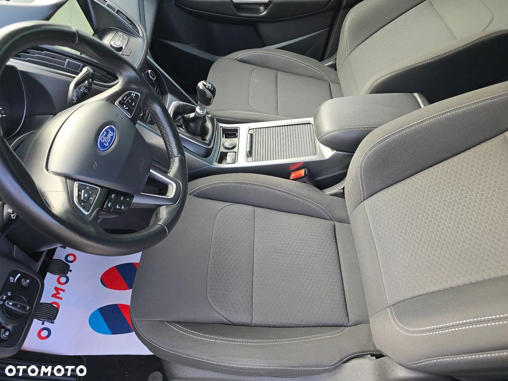 Ford Kuga 2.0 TDCi 4x4 Titanium - 22