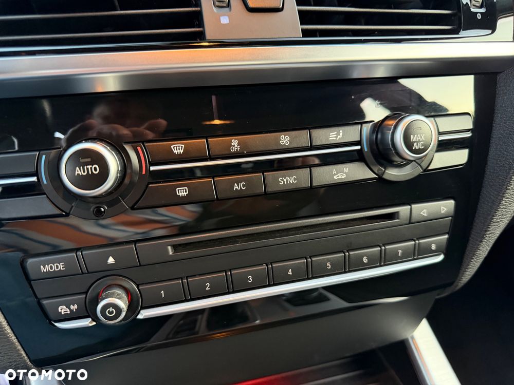 BMW X4 xDrive20d xLine - 6