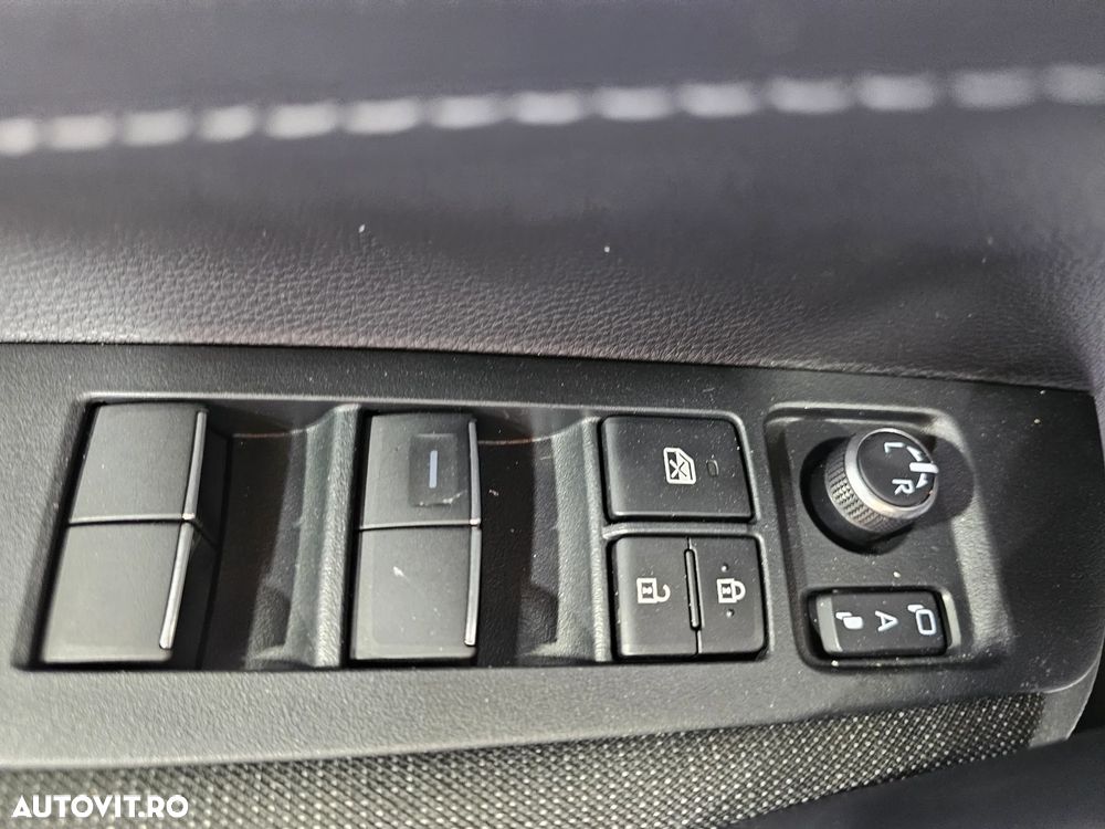 Toyota Corolla 1.8 HSD Business - 5