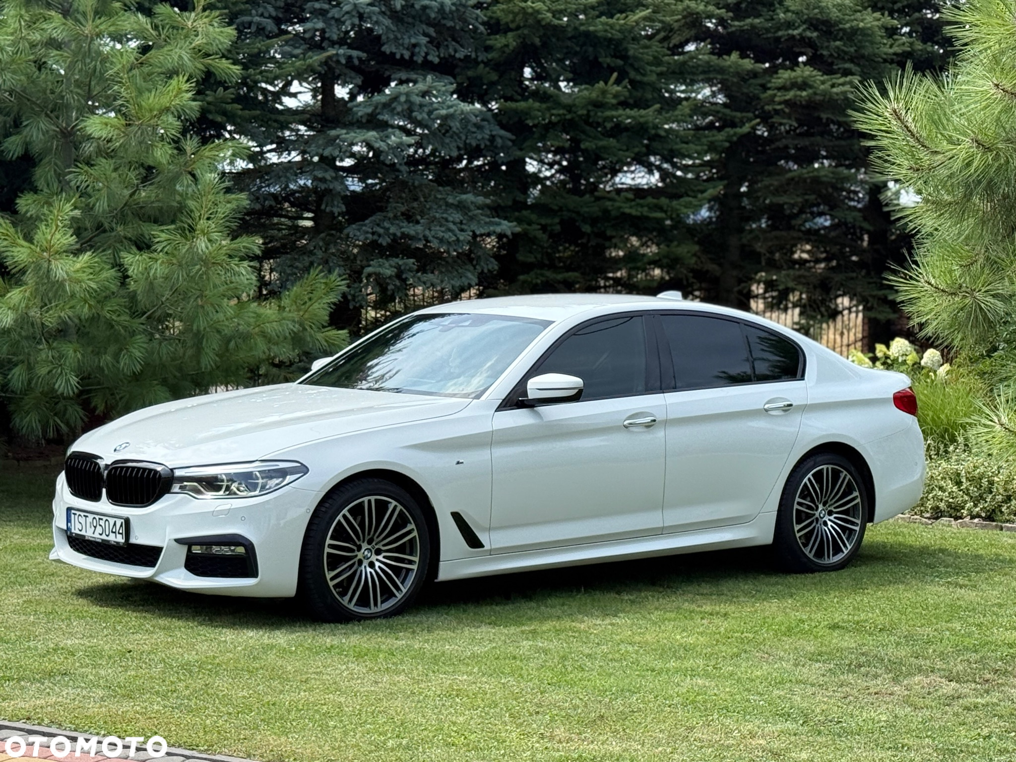 BMW Seria 5 520d xDrive M Sport sport - 32