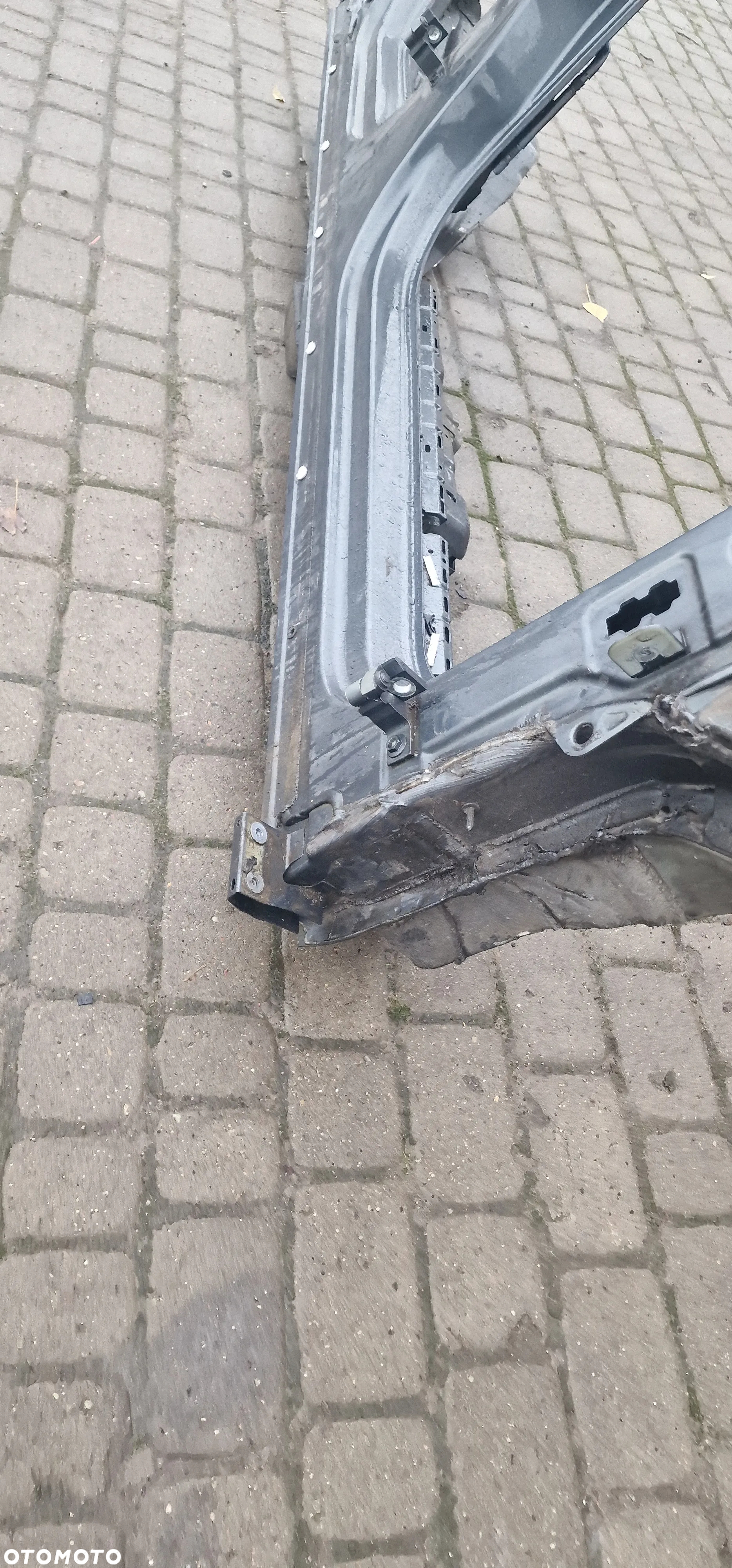 Próg PRAWY VW PASSAT B8 Kombi - 3